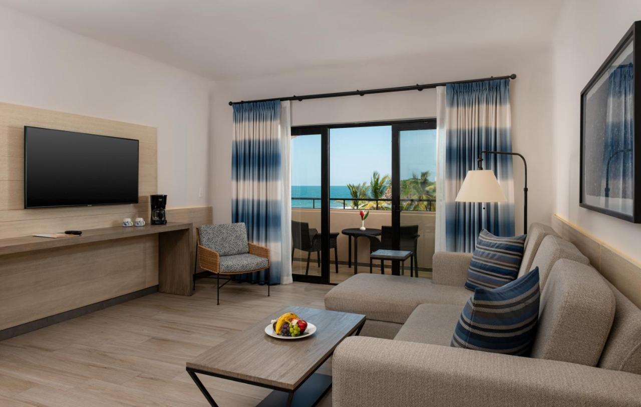 Junior Suite Oceanfront,1102747617:JPEG