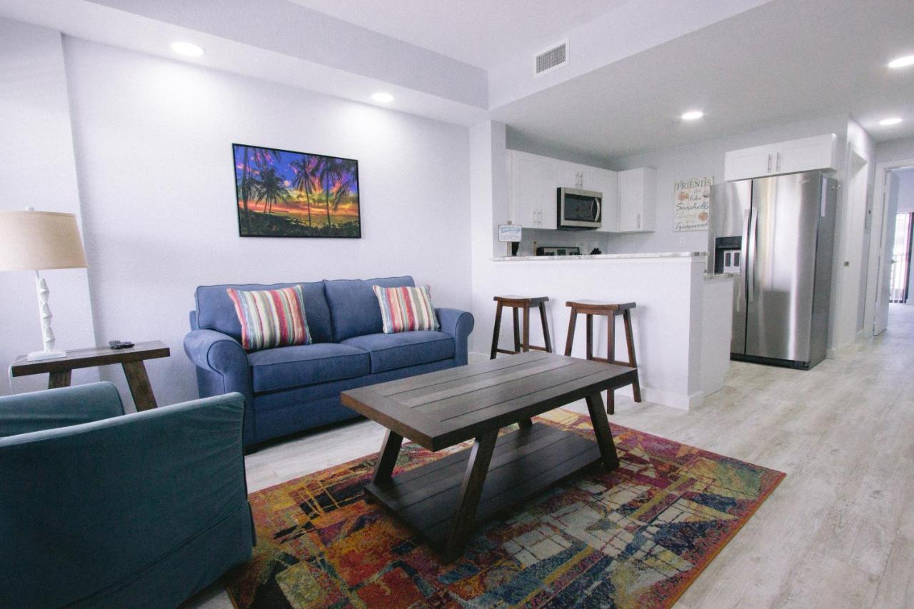 Deluxe Queen Suite