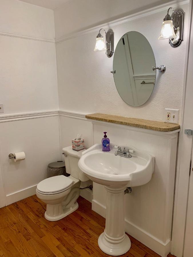 Double Room with Shared Bathroom,1041607561:JPEG