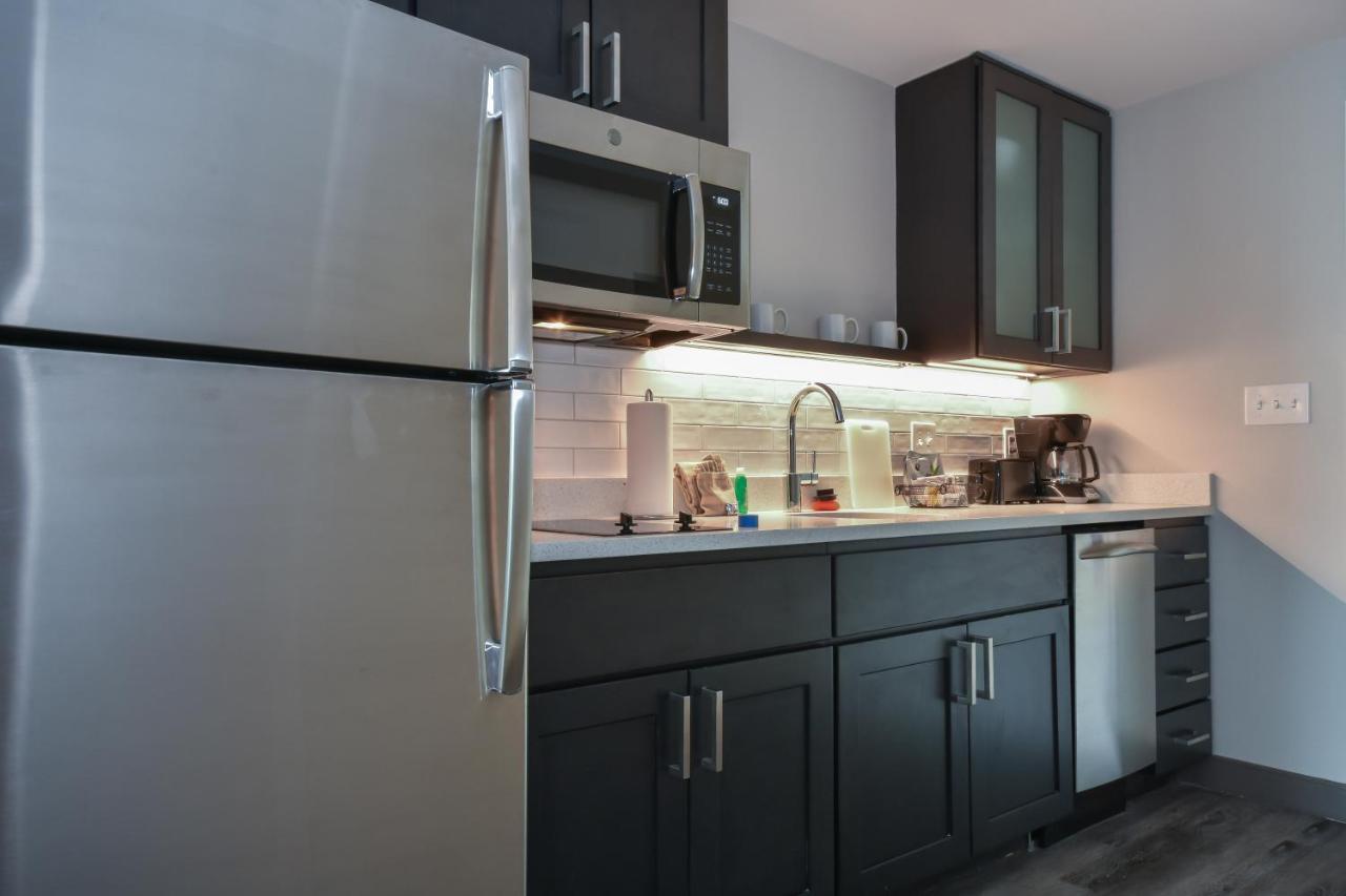 Oceanfront Executive King Studio Suite with Sofa Bed,957838873:JPEG