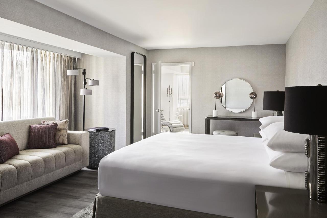 Vice Presidential Suite, Suite, 1 King, Balcony,960242230:JPEG