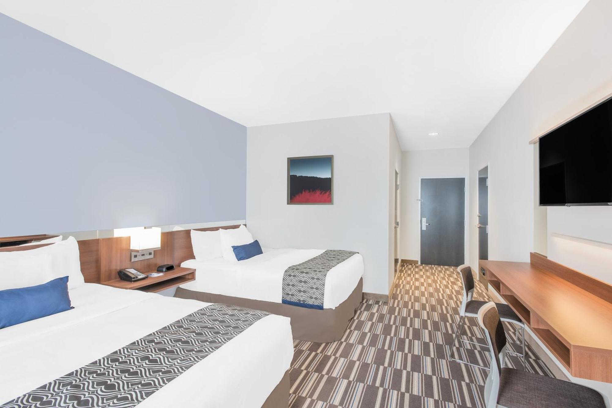 Two Queen Beds - Disability Accessible/Non-Smoking,1284350518:JPEG