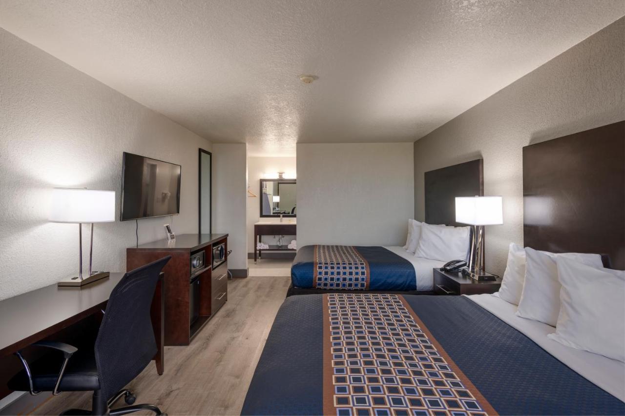 Queen Room with Two Queen Beds
