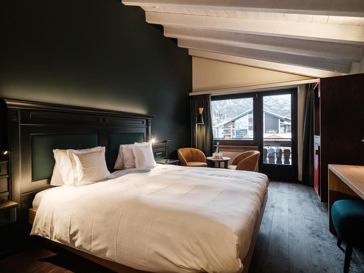 Deluxe Double Room with Matterhorn View