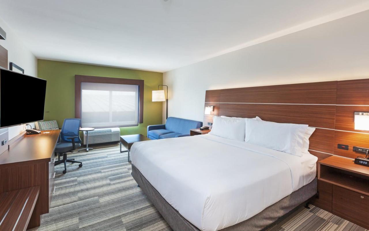 Executive Double Suite - Non-Smoking