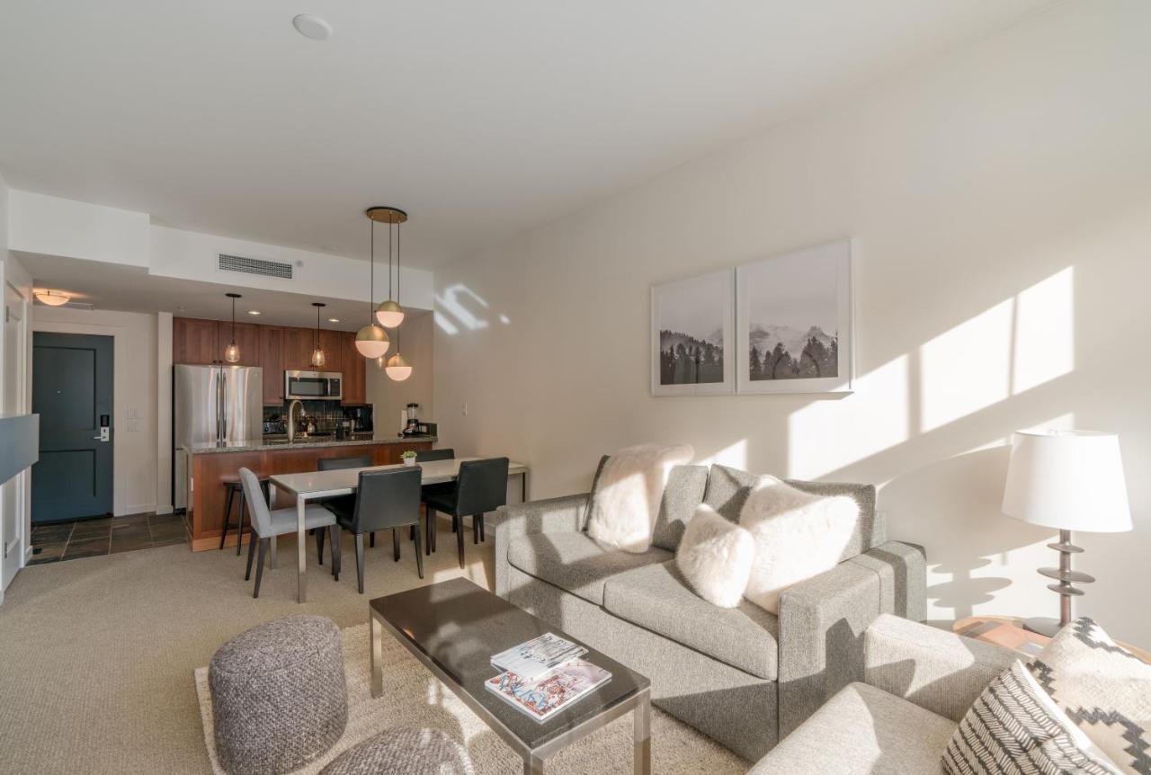 1 Bedroom 1 Bath Platinum Condo