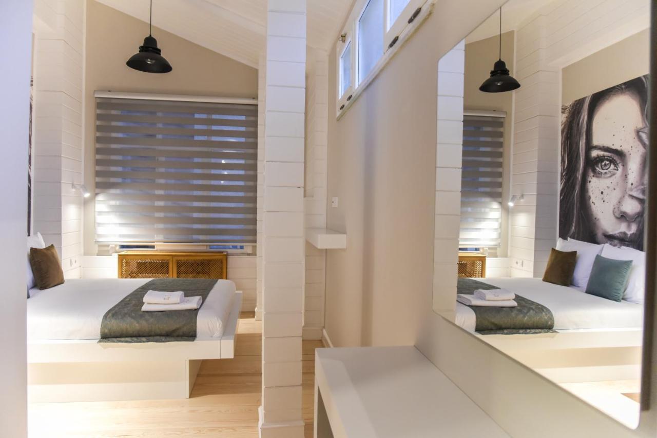 Suite,977878687:JPEG