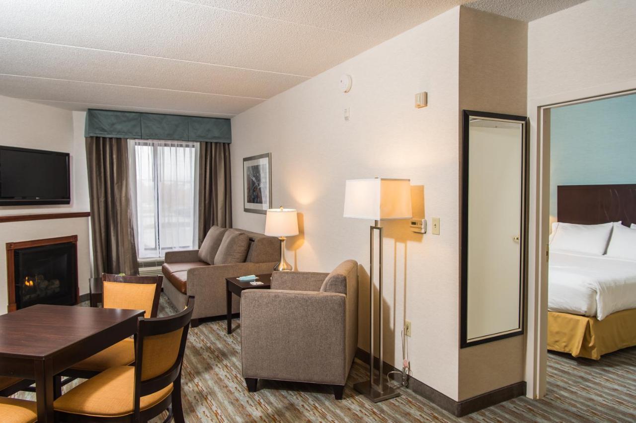 Executive Queen Suite - Non-Smoking,981991273:JPEG