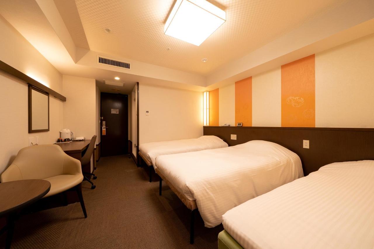 Triple Room - Main Building - Smoking