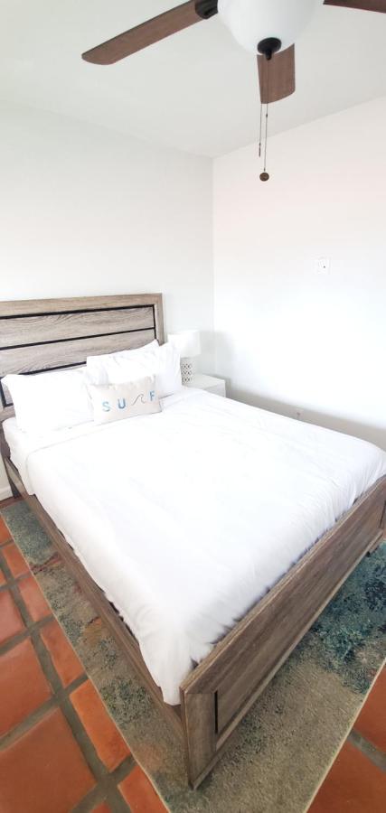 One-Bedroom Apartment with Ocean View