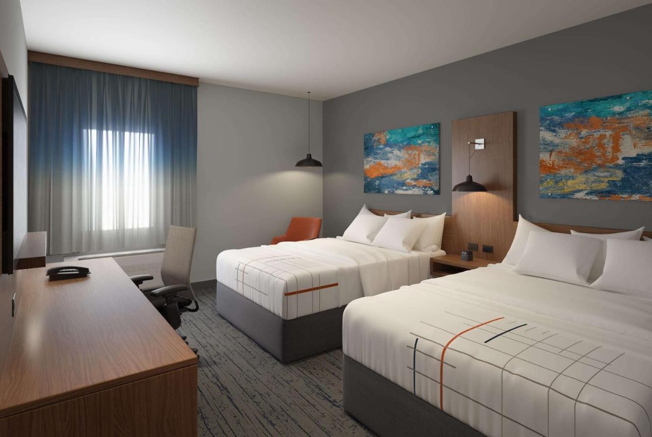 Queen Room with Two Queen Beds - Hearing Impaired Access/Non-Smoking