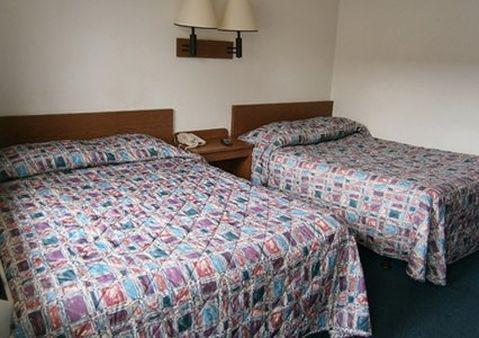 One-Bedroom King Suite with Sofa Bed - Disability Access