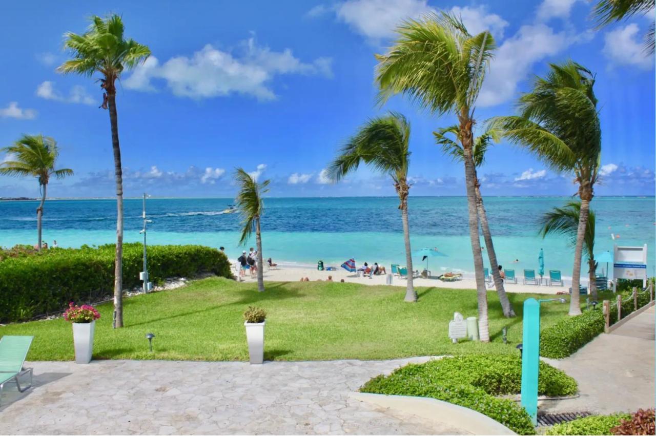 3-Bedroom Oceanfront (White House Villa)