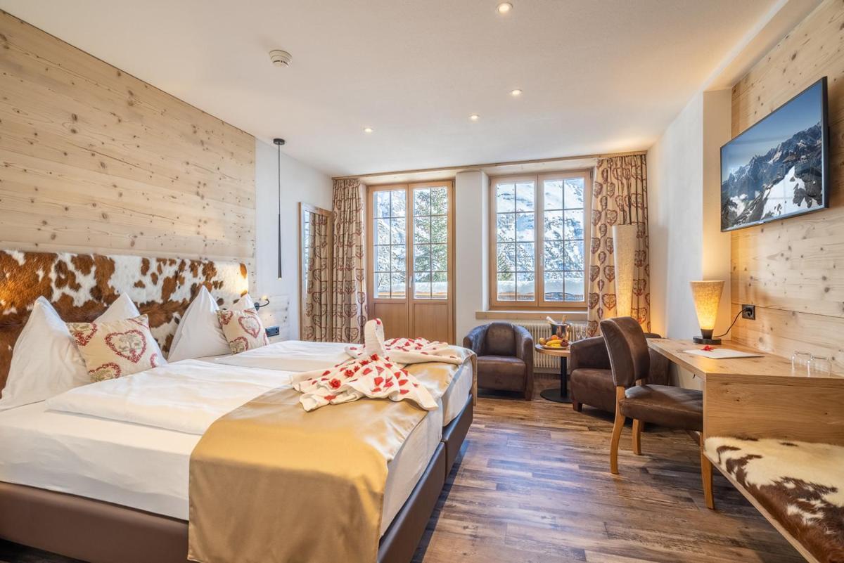 Superior Double Room with Extra Bed