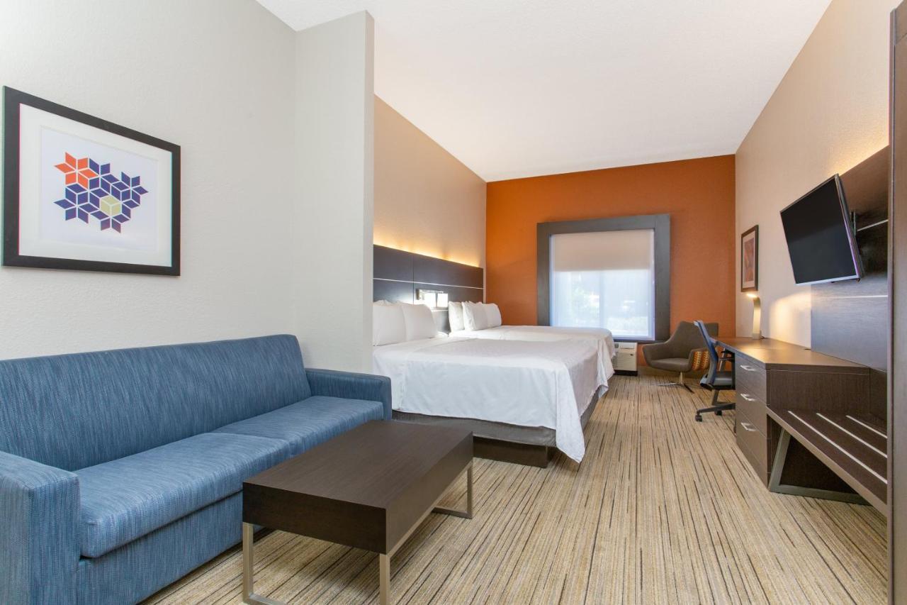Suite with Two Queen Beds