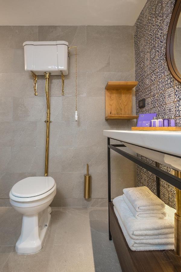 Mizpe Hayamim Room