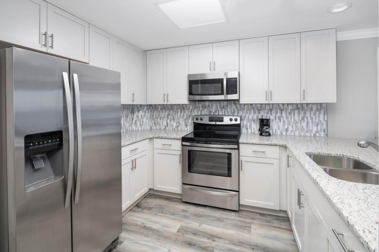1 Bedroom 2 Queen Bed Suite (City View)