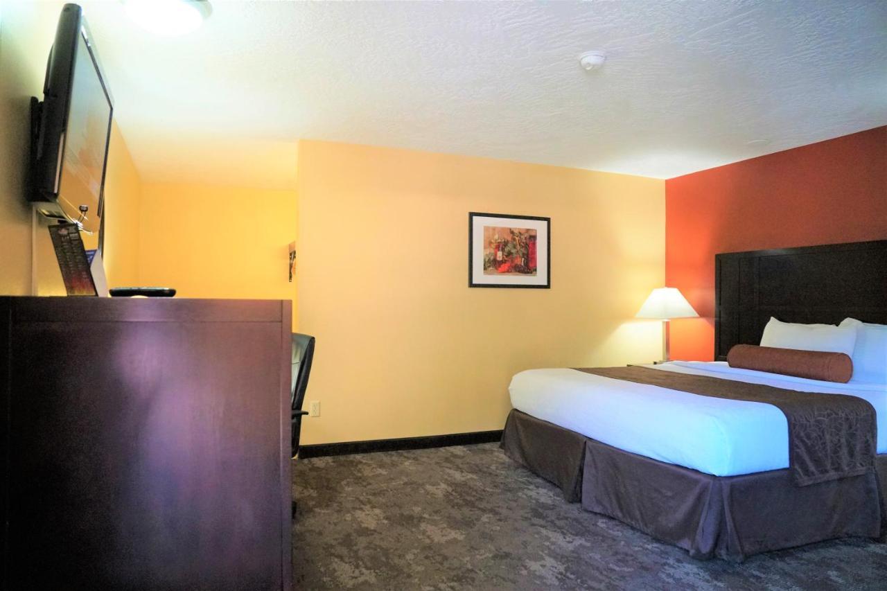 Standard King Room