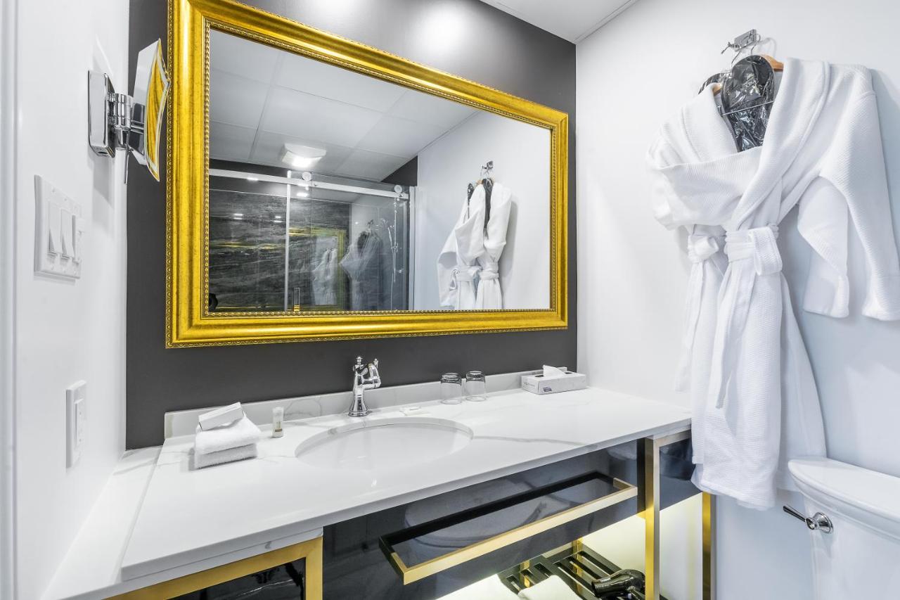 Corporate Queen Room,999377028:JPEG