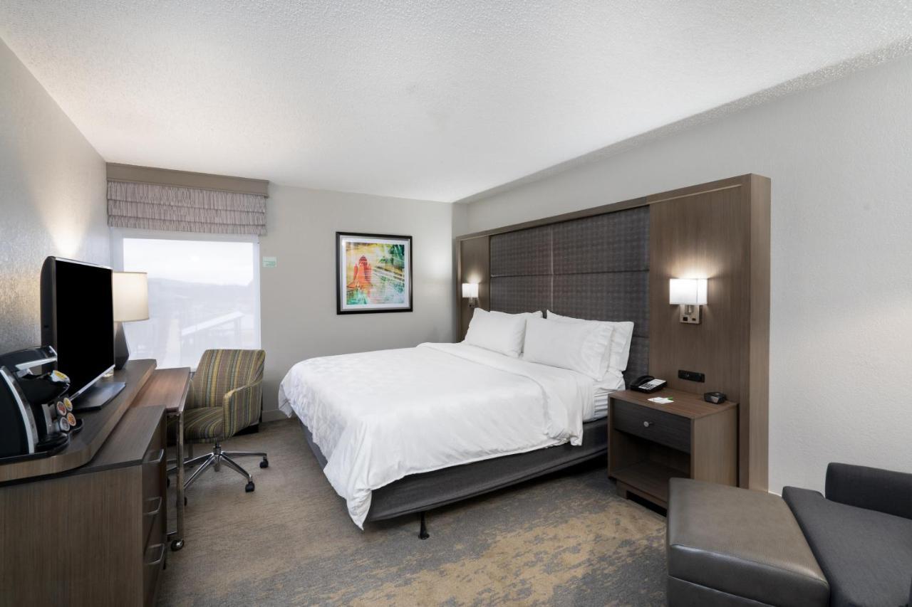 Executive King Room - Non-Smoking