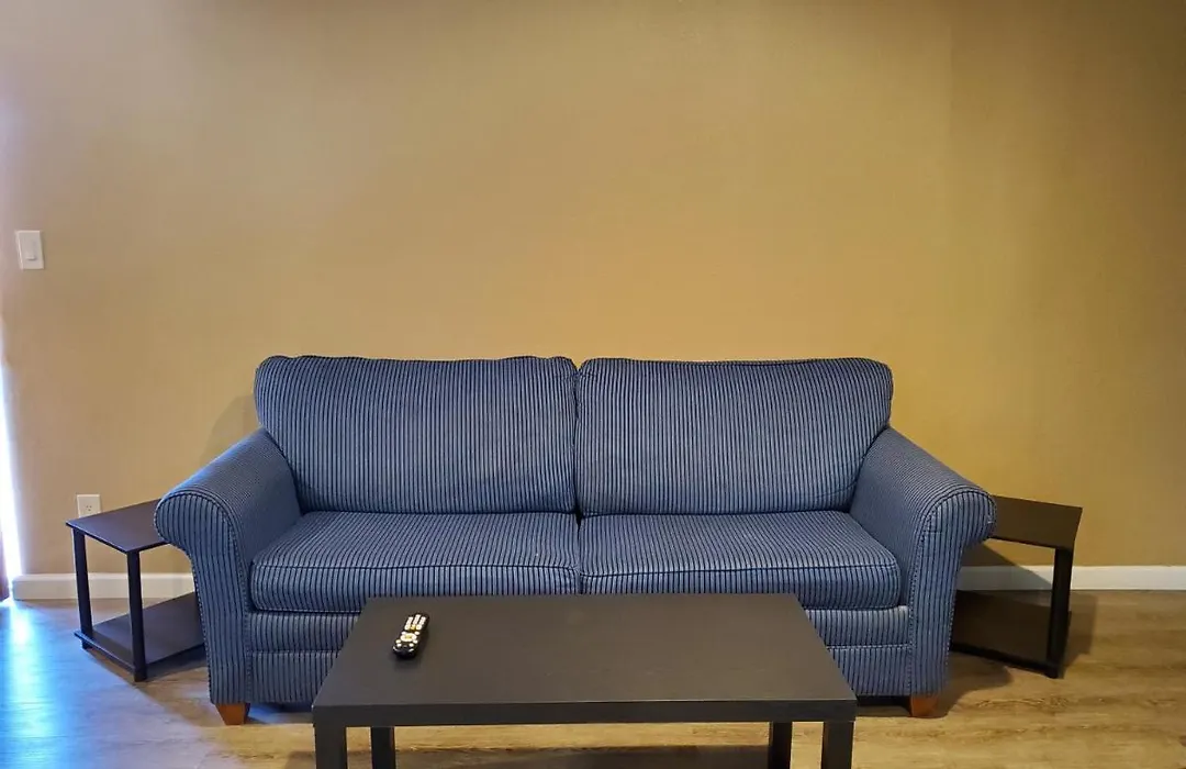 Pinecrest Inn & Suites-1