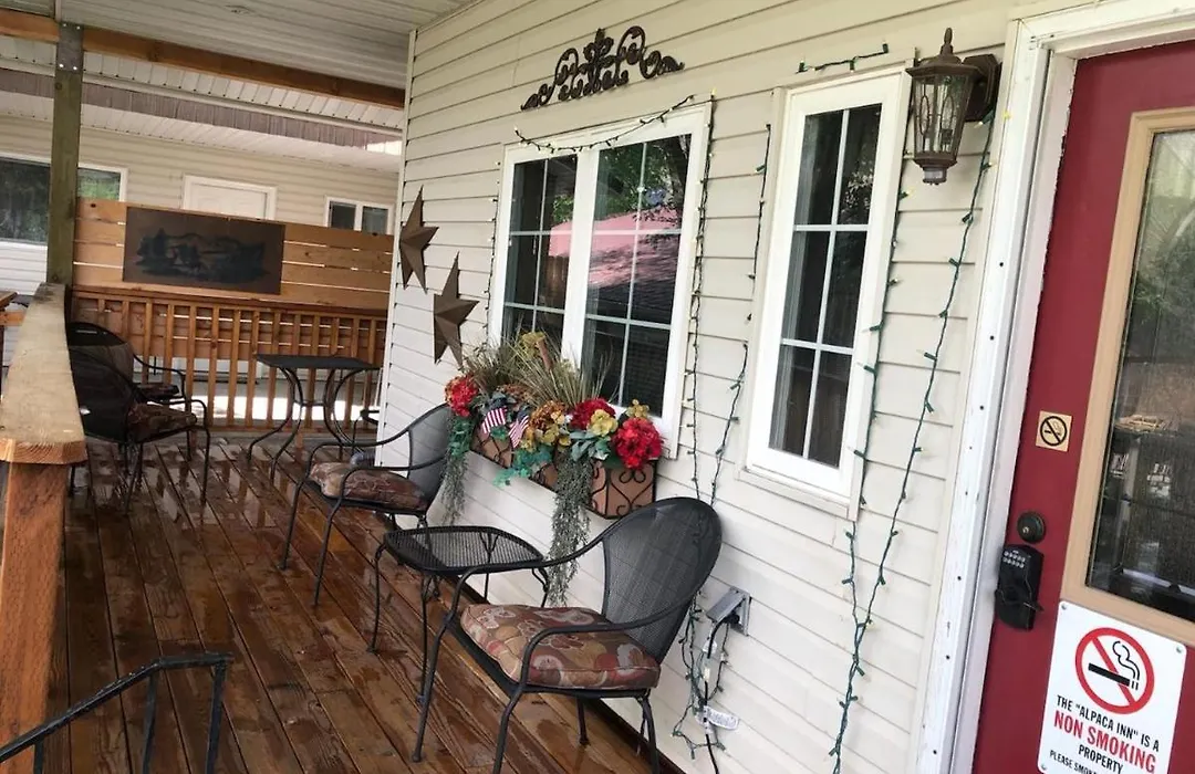 Alpaca Inn, The-1