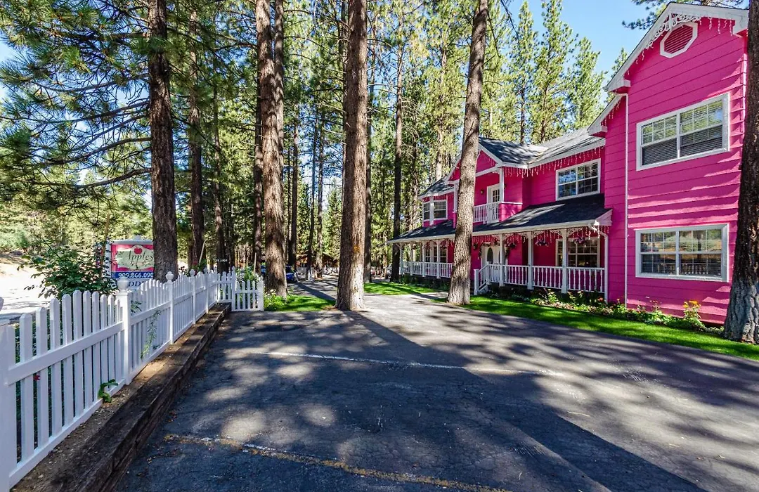 Apples Bed And Breakfast Inn-1