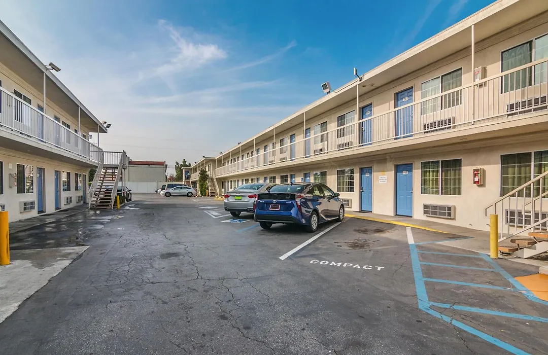 Motel 6 Gardena-1