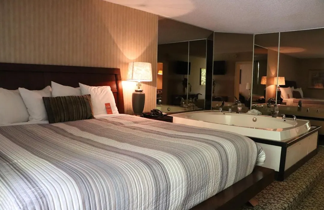 Gateway Hotel-1