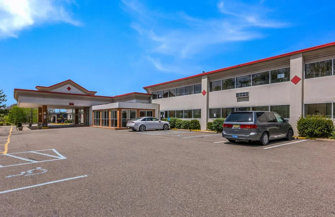 Red Carpet Inn & Suites-1