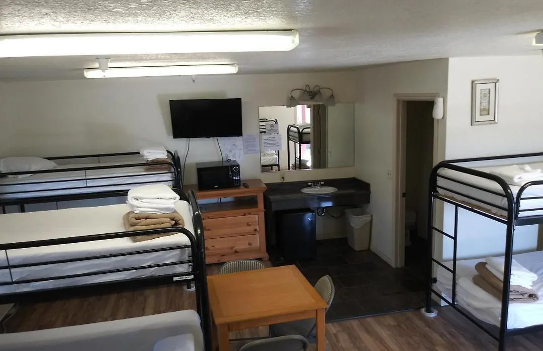 Whitney Portal Hotel And Hostel-1