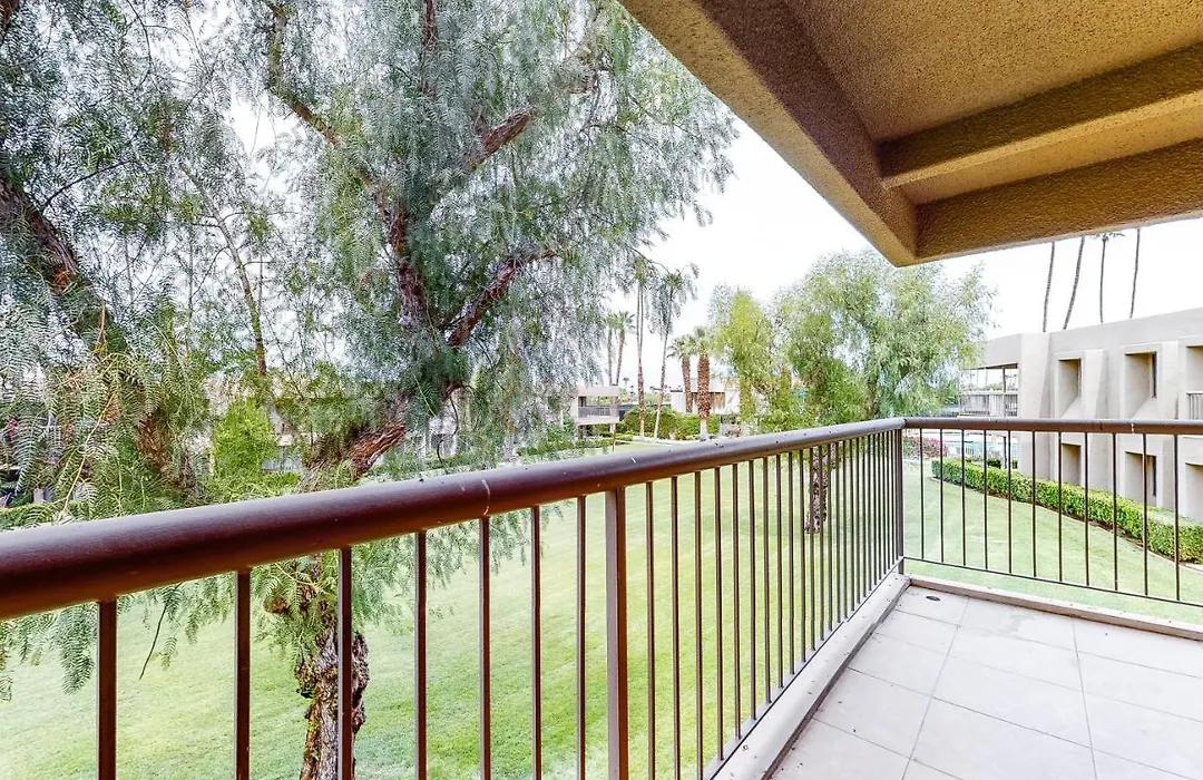 Palm Desert Paradise Permit# Str2020-0085-1