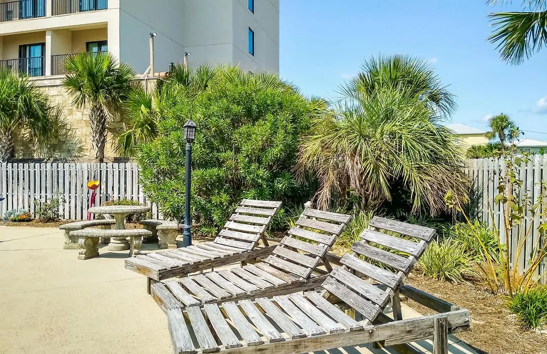 Beachwalk #6-1