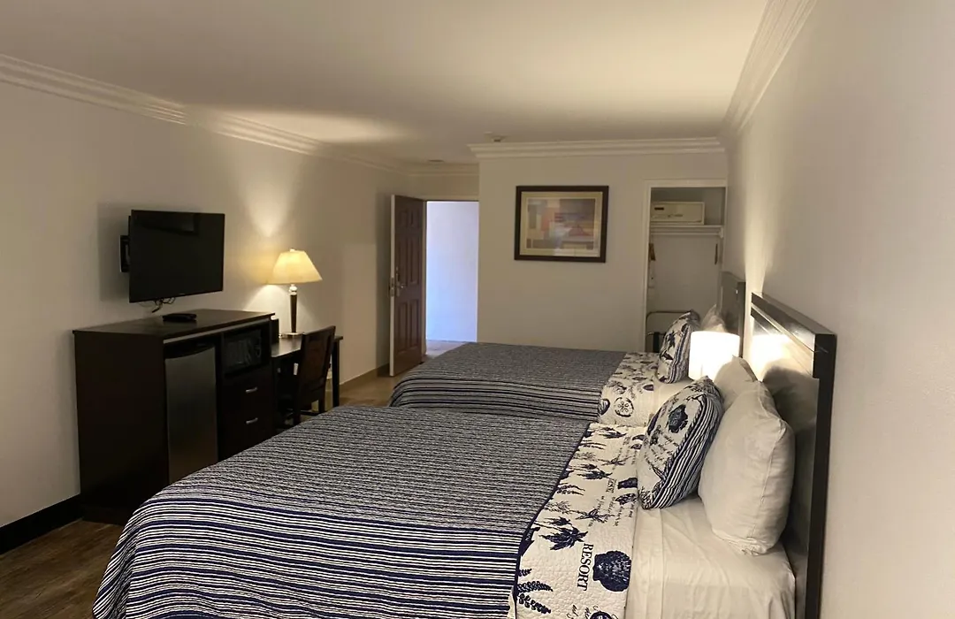 Ocean Surf Inn & Suites-1