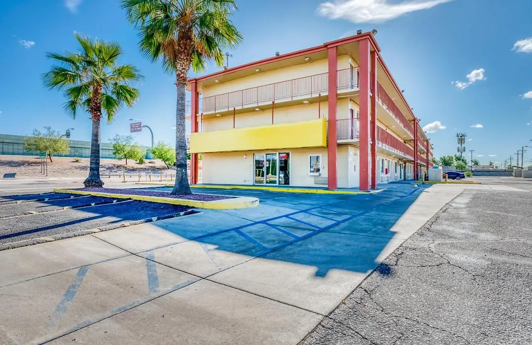Oyo Hotel Tucson Downtown-1