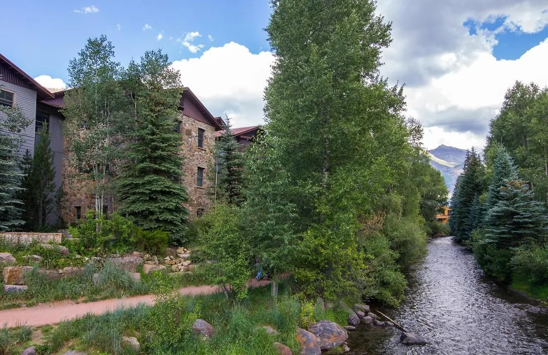 Affordably Priced 2 Bedroom - Riverclub2Br-1