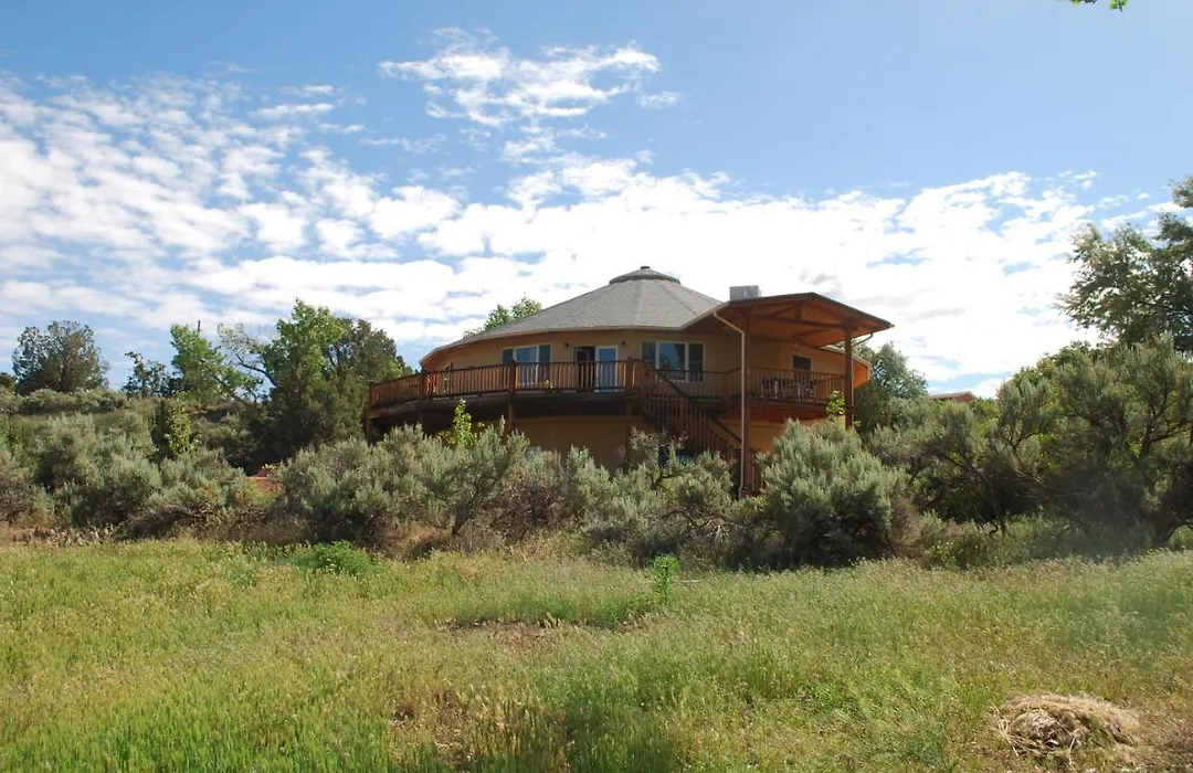 Red Moon Lodge-1