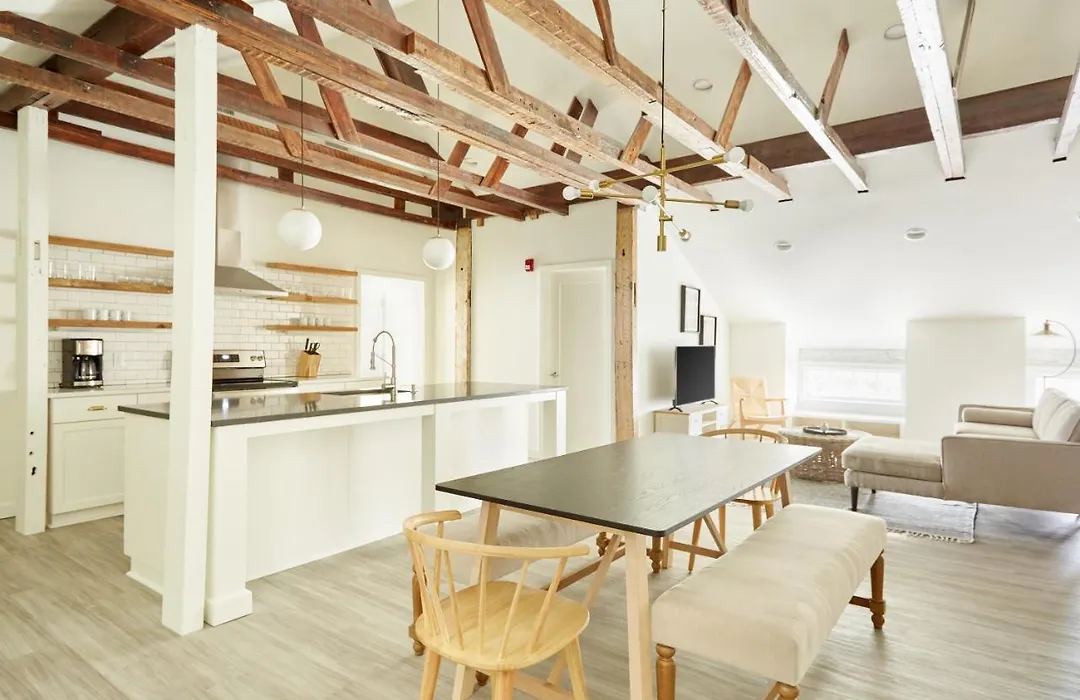 Sonder Gallery Row-1
