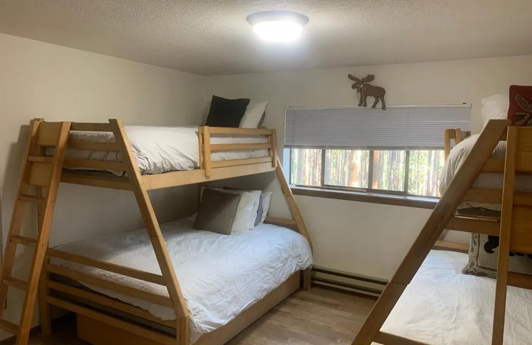 Beaver Village Apartment-1