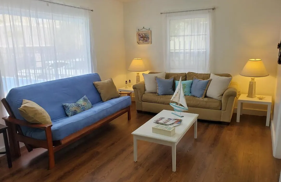 La Villa Azul - A Beachy Stay In Miami-1