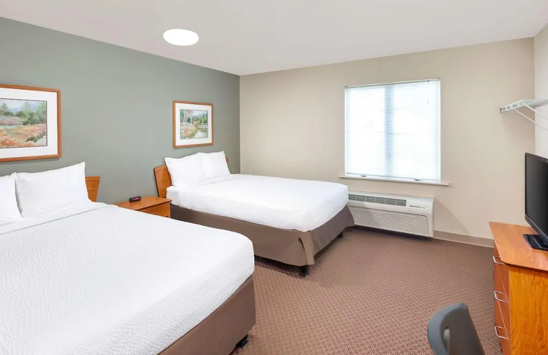 Woodspring Suites Sioux Falls-1