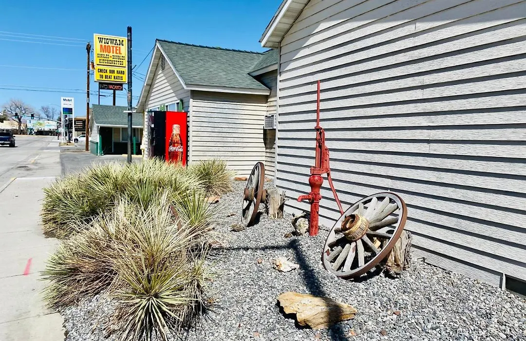 Wigwam Motel-1