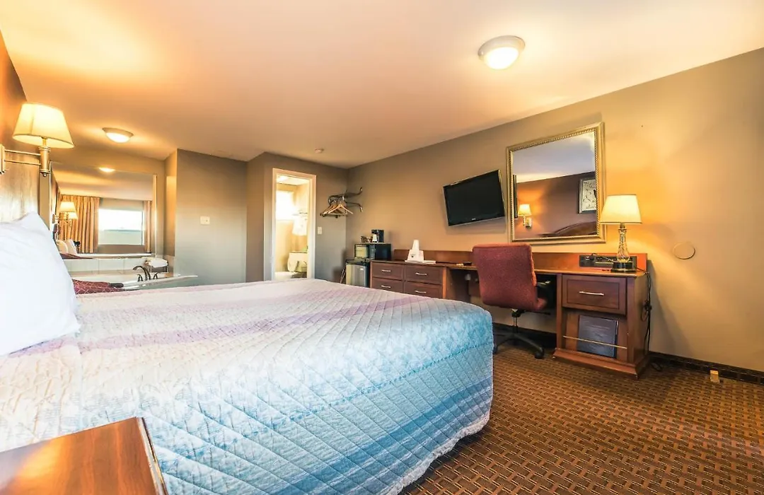 Neptune Motor Lodge-1
