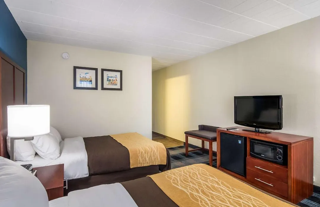 Comfort Inn & Suites Pittsburgh Fox Chapel-1