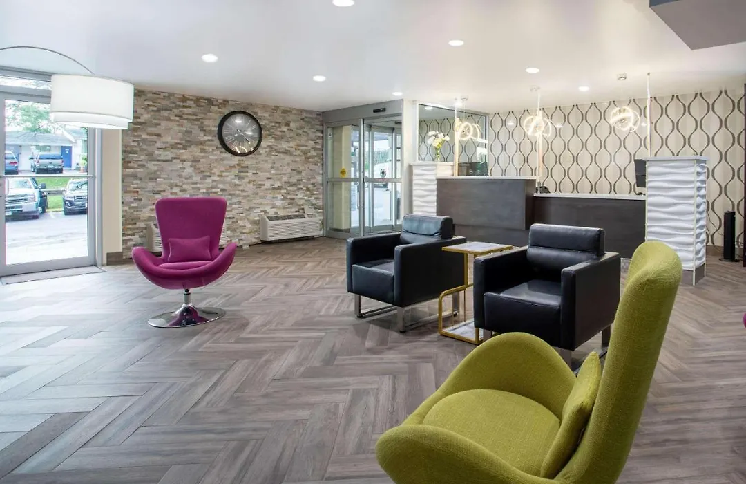 Wingate By Wyndham Bloomington-1