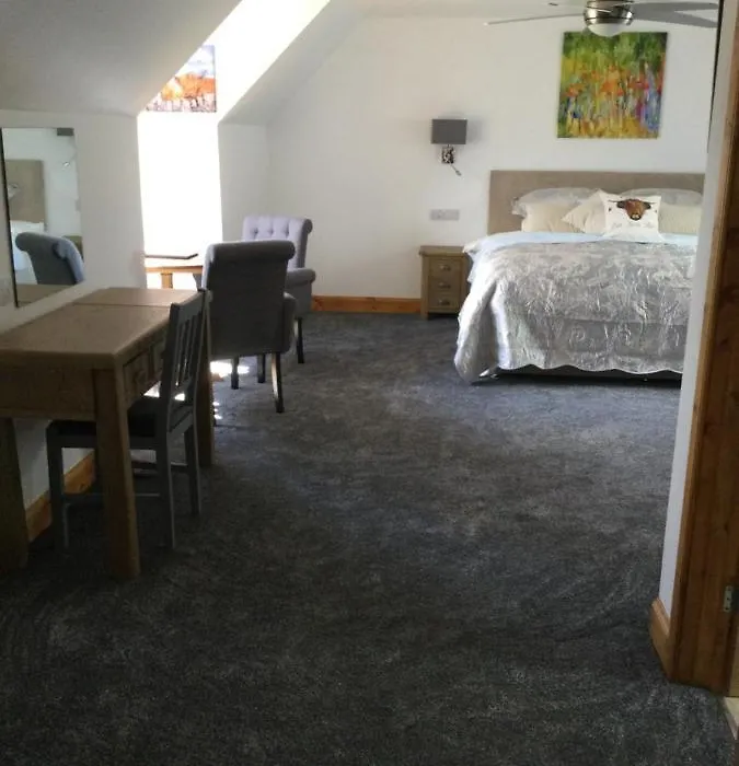 Ben Nevis Manor-1