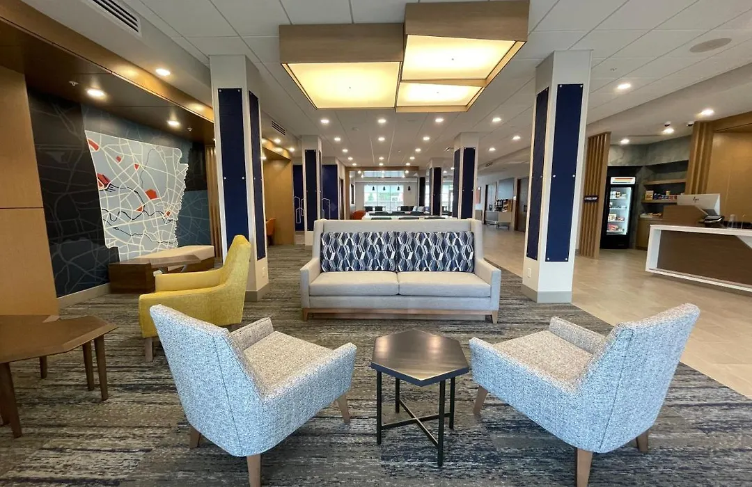 Holiday Inn Express & Suites - Ft. Smith - Airport By Ihg-1