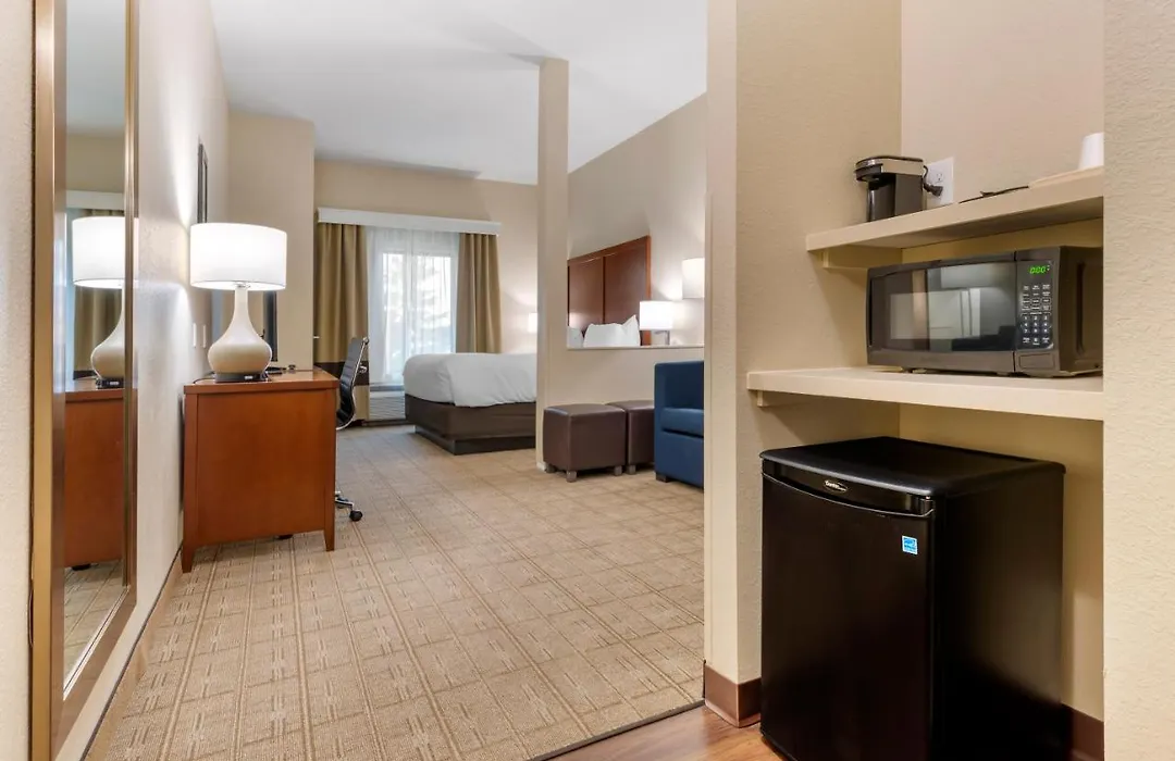 Comfort Inn & Suites North Mankato-1