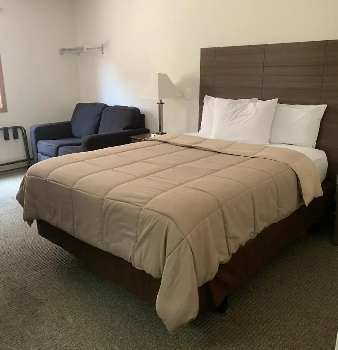 Lakes Area Inn-1
