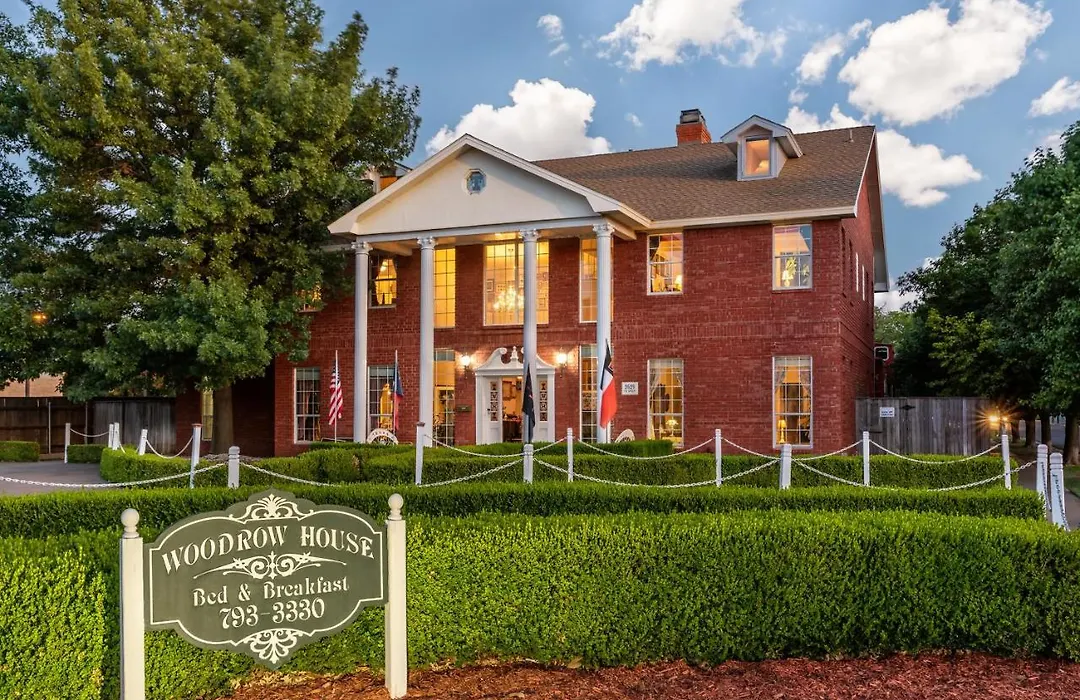 Woodrow House Bed & Breakfast-1